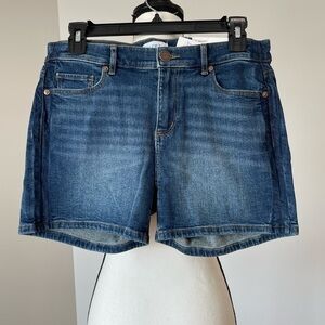 Loft Outlet size 4 new with tags jean shorts festival concert denim beach summer